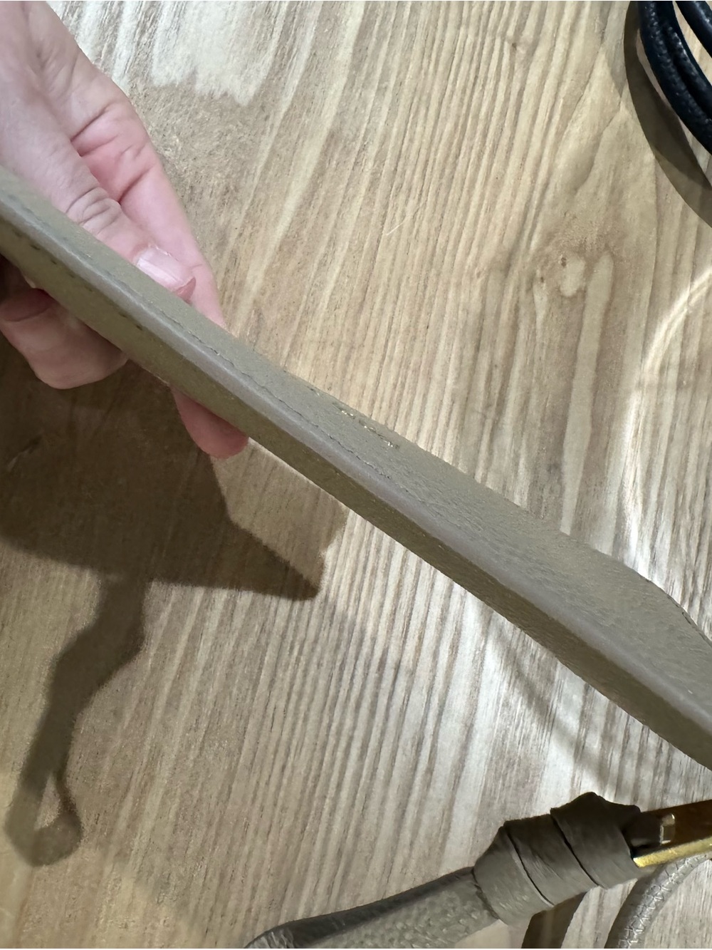 Harriet Neutral Pebbled Leather Wristlet Wallet - Picture 4 of 4